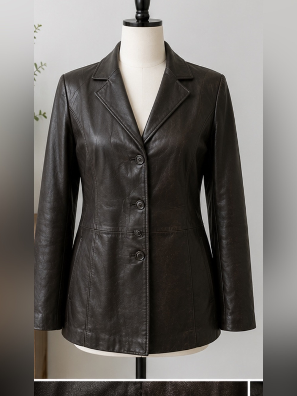 Denver Hayes Women's Black Leather Button-Front Jacket size L